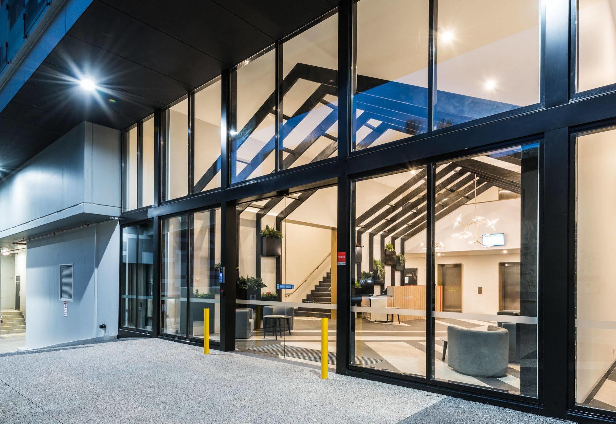 Playhouse Apartments Abbotsford メルボルン エクステリア 写真