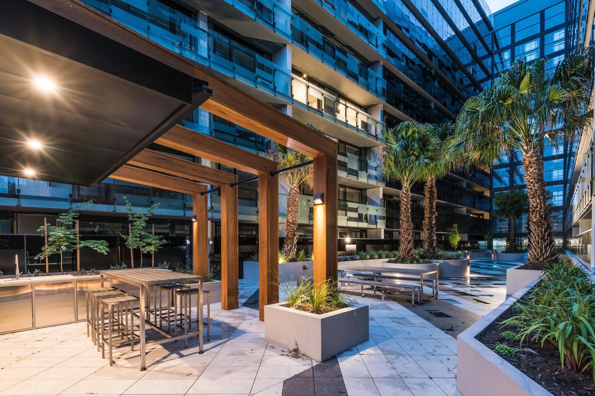 Playhouse Apartments Abbotsford メルボルン エクステリア 写真